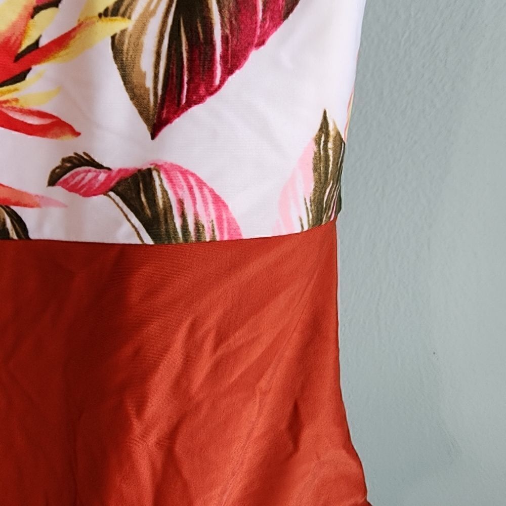 Old Navy One-Shoulder Print/Color Block One-Piece Swimsuit - Picture 7 of 11